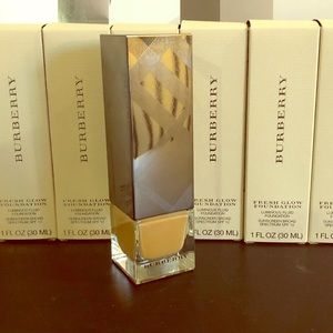 NIB Burberry Fresh Glow #36 Dark Sable